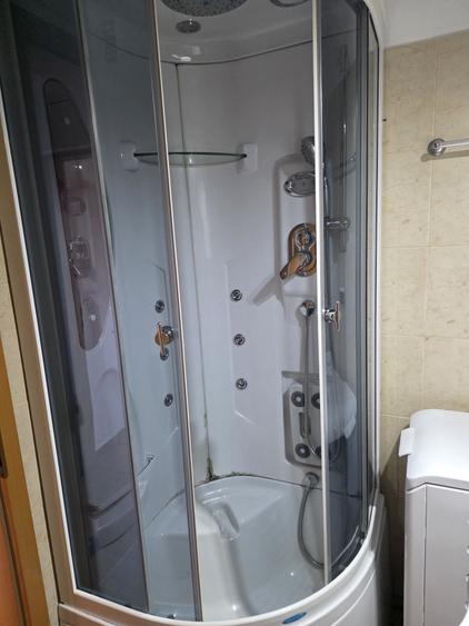 Garsonieră decomandată în Central