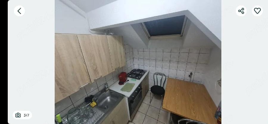 Garsonieră decomandată în Central