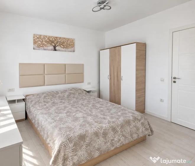 Apartament cu 2 camere decomandat în Central