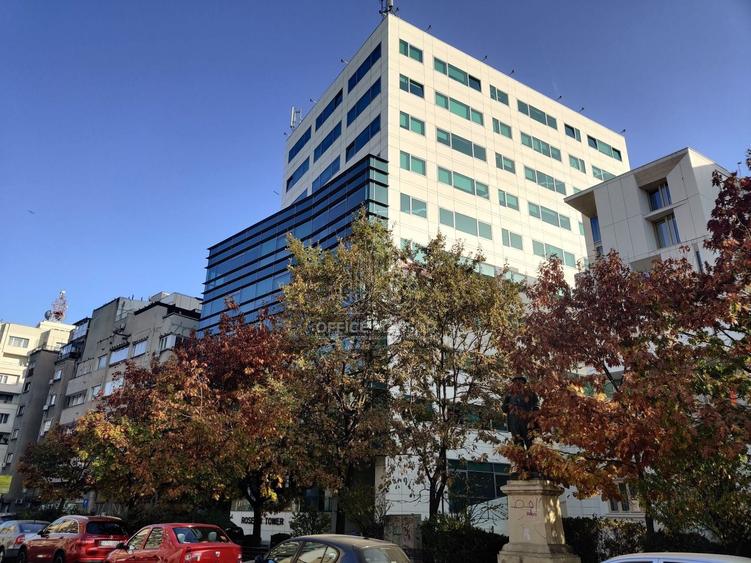 Birou, de 280 mp, în P-ța Romană