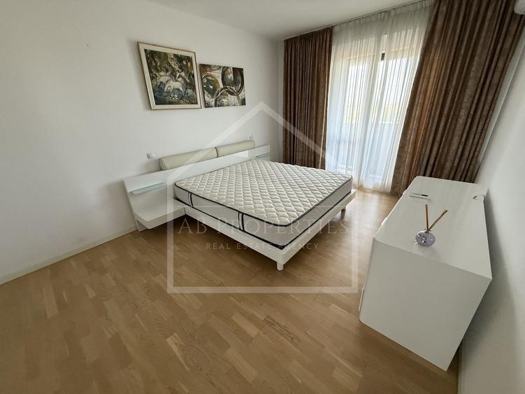 Apartament cu 3 camere decomandat, mobilat în Aviației