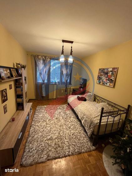 Apartament cu 2 camere decomandat în Rovine