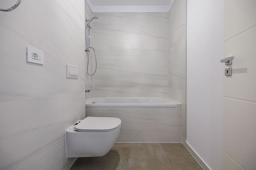 Apartament cu 3 camere decomandat în Braytim