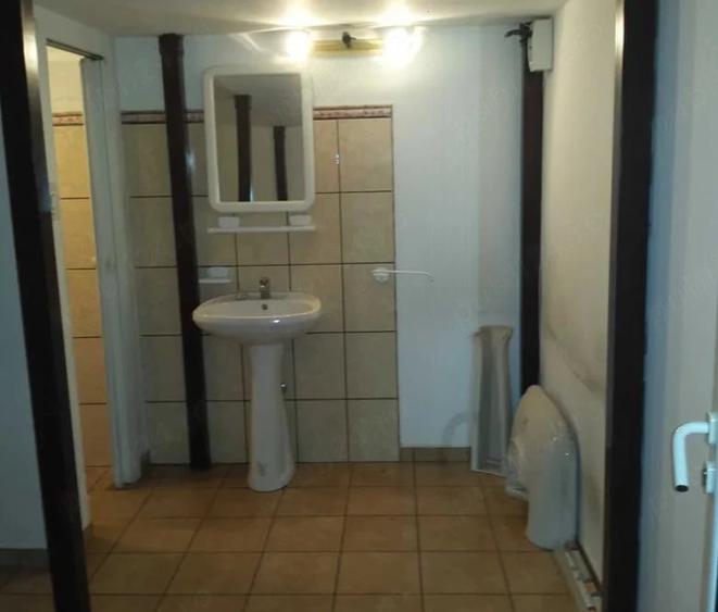 Spațiu comercial, de 60 mp, în Central