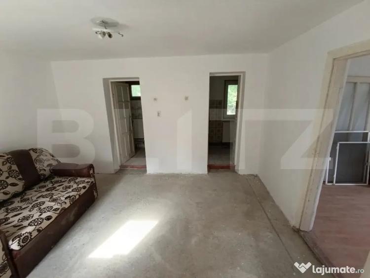 Casă cu 2 camere cu Teren 176 Mp în Central