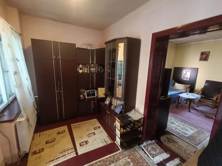 Casă individuală cu 4 camere cu Canalizare în Nord