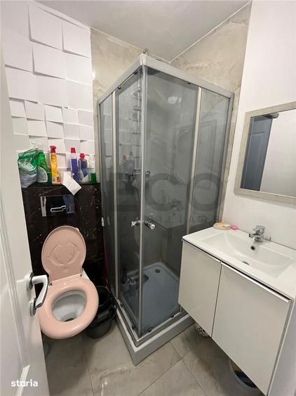 Apartament cu 3 camere decomandat în Rogerius