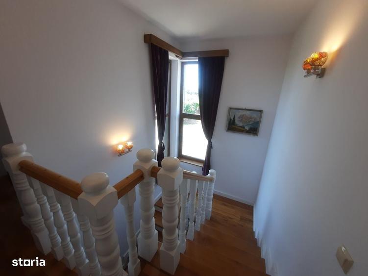 Casă cu 4 camere în Mărtinești