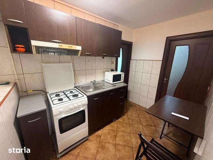 Apartament cu 2 camere decomandat în Valea Rosie