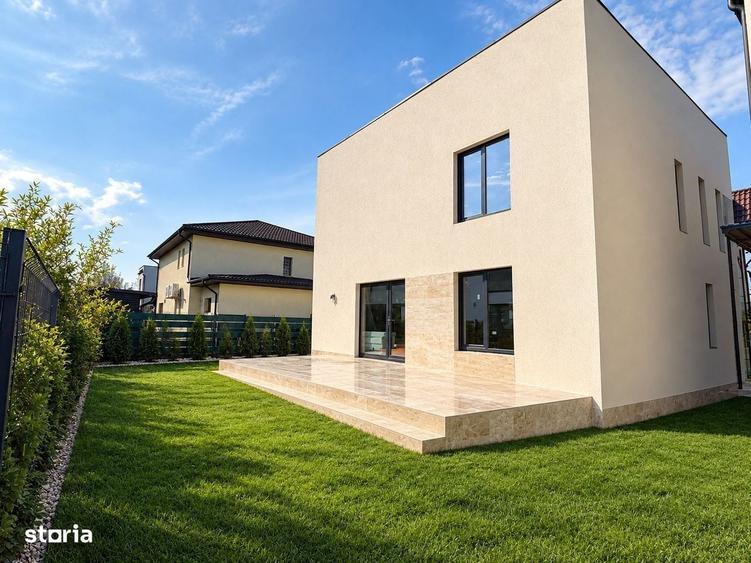 Casă cu 4 camere în Odăile