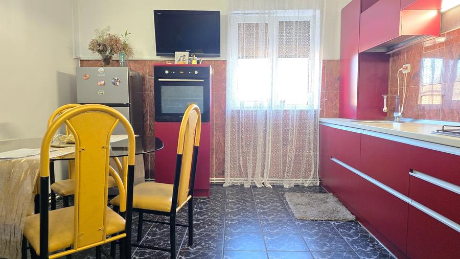 Apartament cu 2 camere decomandat în Bălcescu