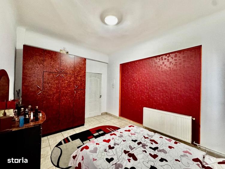 Apartament cu 3 camere în Unirii