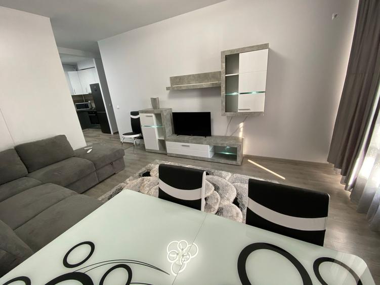 Apartament cu 2 camere decomandat, mobilat în Metalurgiei