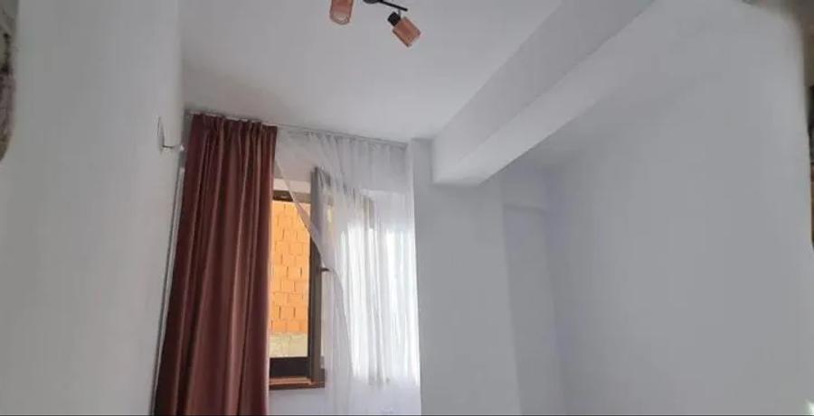 Apartament cu 2 camere decomandat în Primo