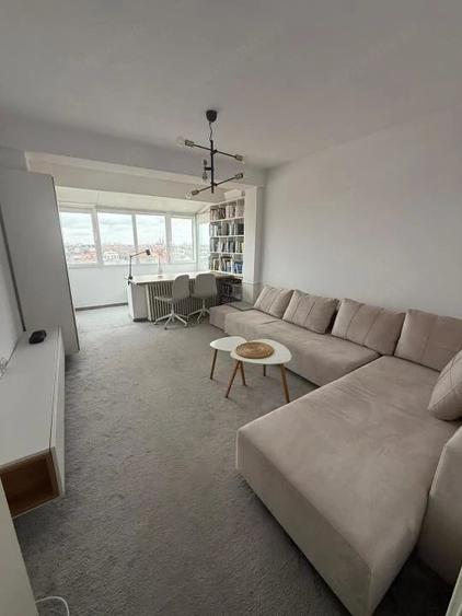 Apartament cu 2 camere decomandat în Vest