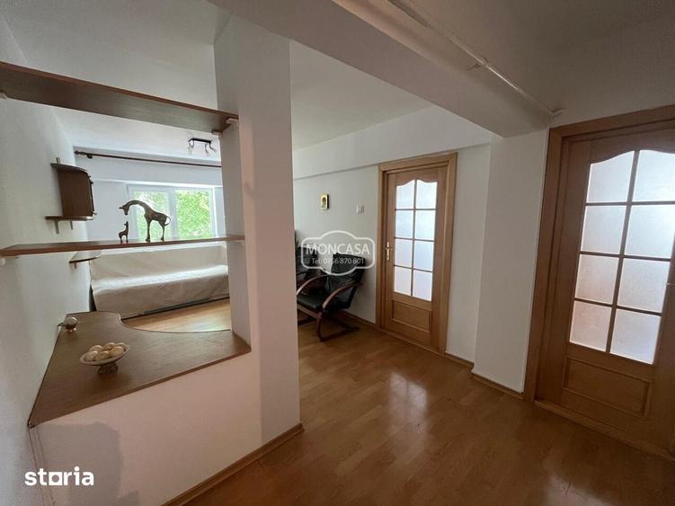 Apartament cu 3 camere decomandat în Central