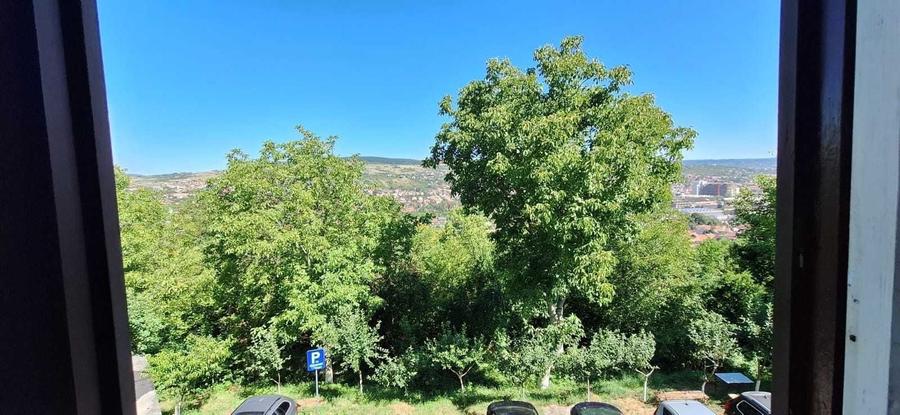 Garsonieră decomandată în Gruia