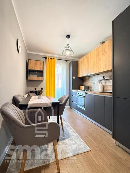 Apartament cu 3 camere decomandat în Florești