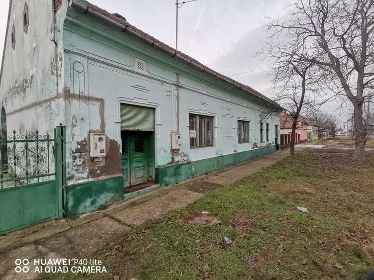Casă cu 4 camere în Sânmihaiu German
