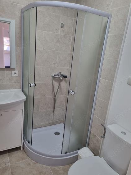 Casă cu 6 camere cu Teren 52 Mp în Grozăvești