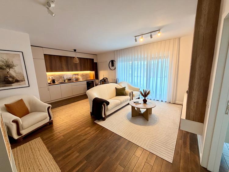 Apartament cu 2 camere decomandat în Lotus