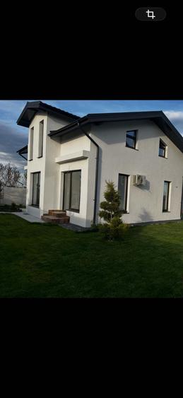 Casă cu 4 camere în Berceni