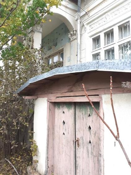 Casă individuală cu 5 camere cu Teren 13000 Mp în Ghizdăvești