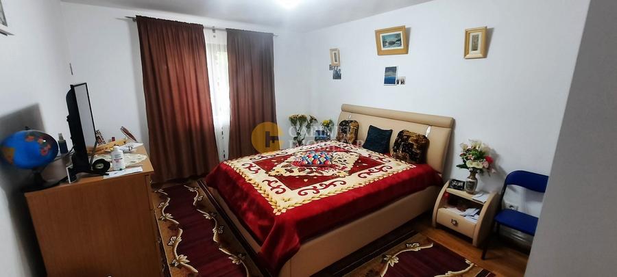Casă individuală cu 4 camere cu Canalizare în Vocotești