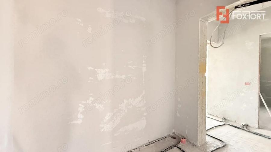 Apartament cu 2 camere semidecomandat în Moșnița Nouă