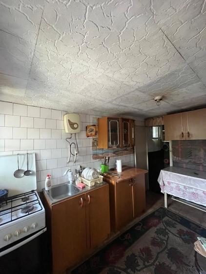 Casă individuală cu 5 camere cu Canalizare în Lascăr Catargiu