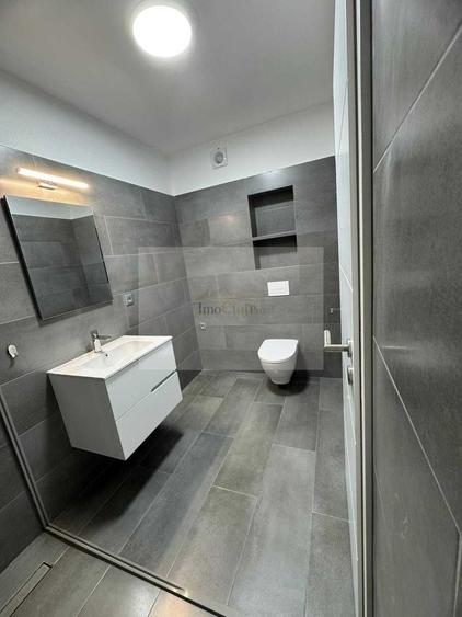 Apartament cu 2 camere semidecomandat, mobilat în Semicentral