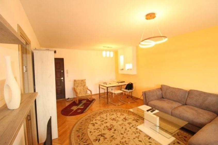 Apartament cu 2 camere semidecomandat, mobilat în Sala Palatului