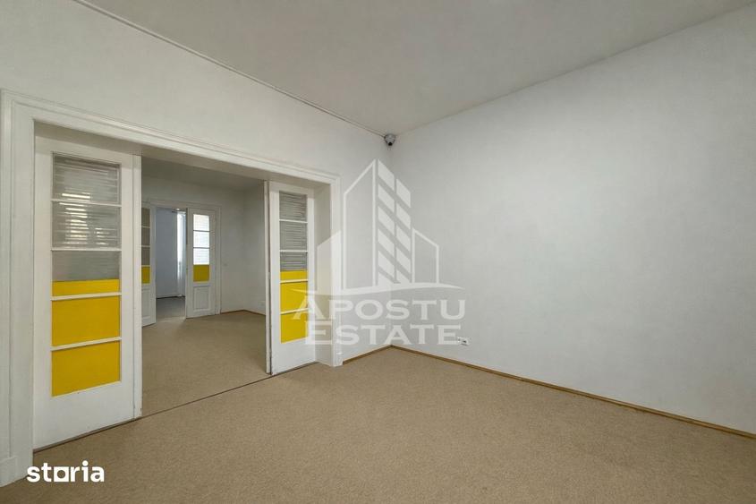 Casă cu 10 camere cu Teren 410 Mp în Fabric