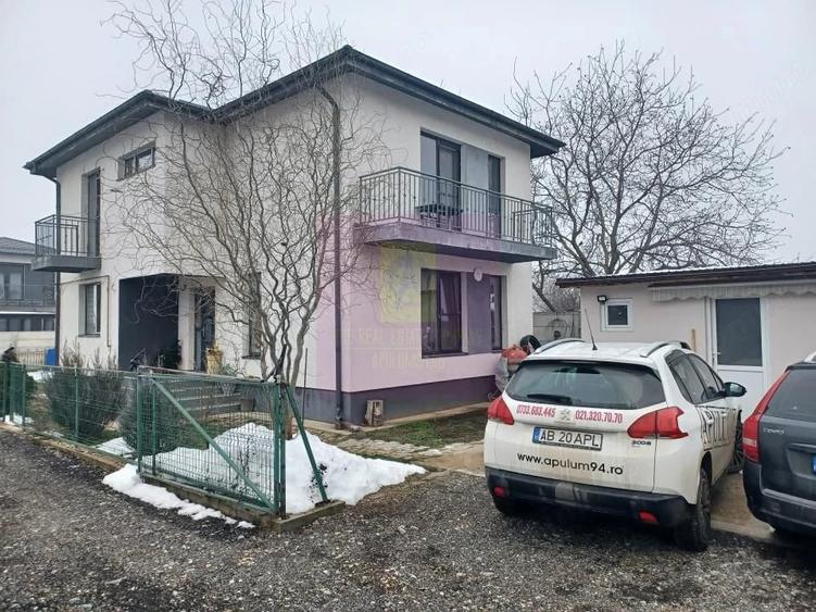 Casă cu 4 camere cu Teren 380 Mp în Joița