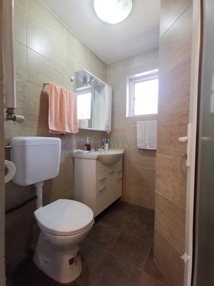 Casă cu 3 camere cu Canalizare în Cihei