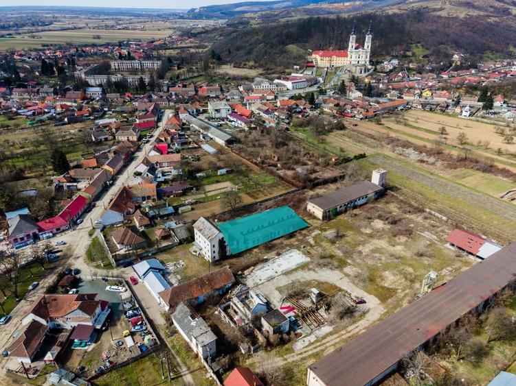 Spațiu industrial, de 498 mp, în Nord