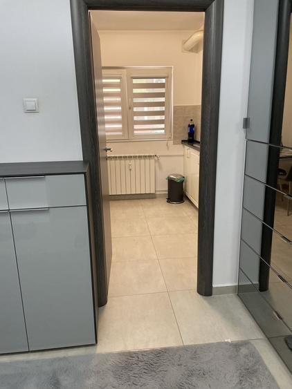 Apartament cu 2 camere semidecomandat în Moșilor