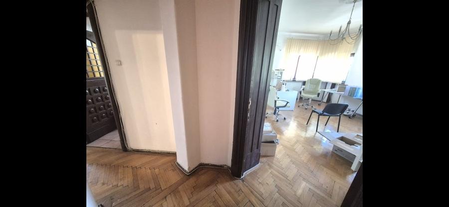 Apartament decomandat în Romană