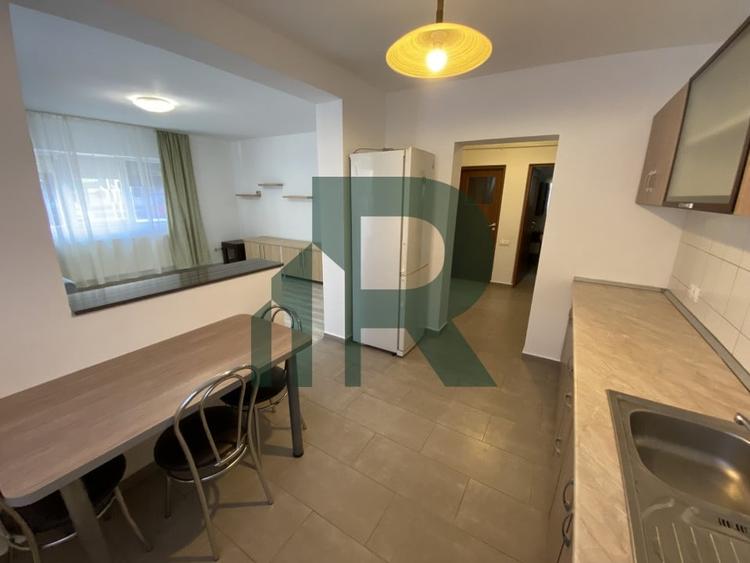 Apartament decomandat cu 2 camere si balcon in Cartierul Lazaret - 6