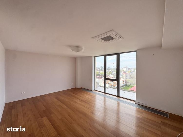 Apartament cu 4 camere în Nord