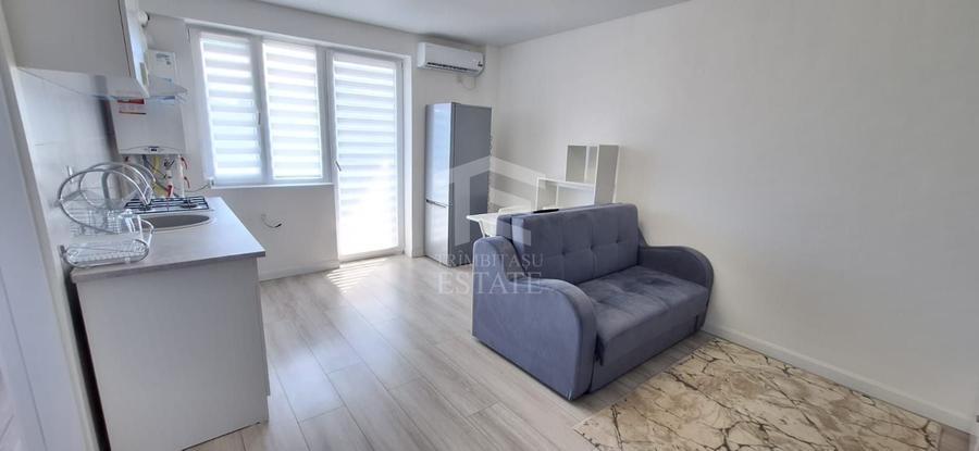Apartament cu 2 camere semidecomandat, mobilat în Apărătorii Patriei