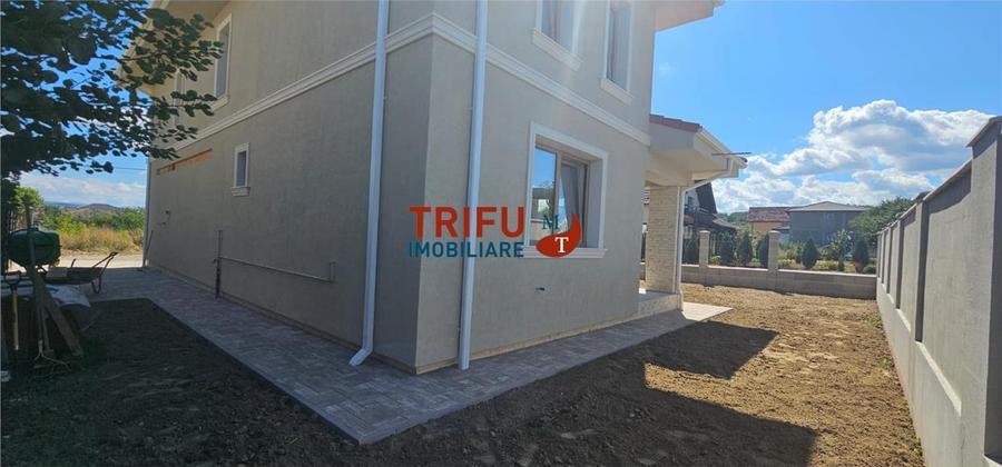 Casă individuală cu 5 camere cu Canalizare în Ampoi 1