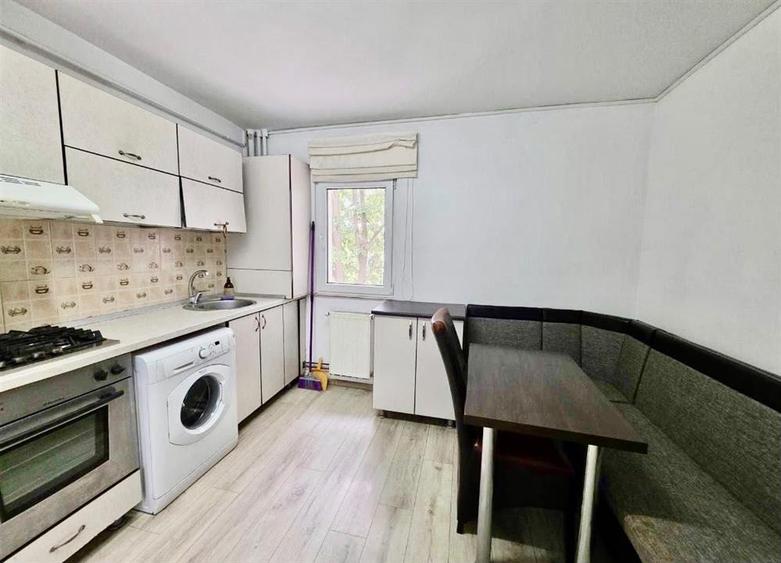 Apartament cu 2 camere decomandat în Cug