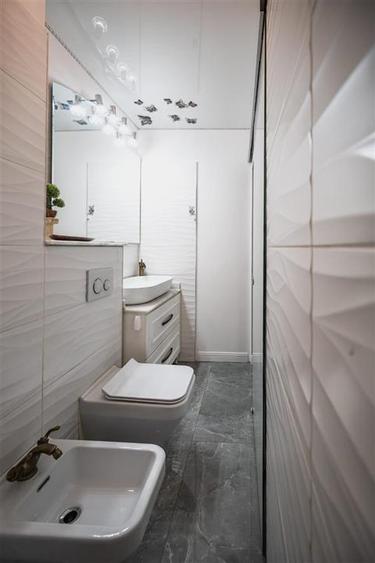 Apartament cu 2 camere decomandat în Apollo