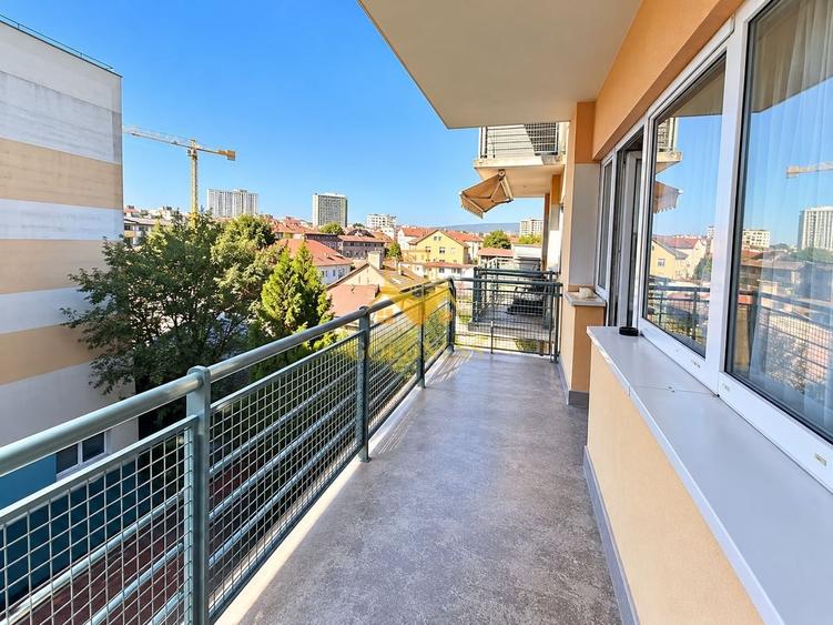 Apartament cu 2 camere semidecomandat în Central