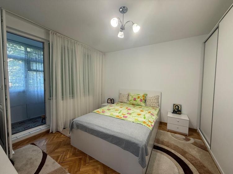 Apartament cu 3 camere decomandat, mobilat în Brâncoveanu