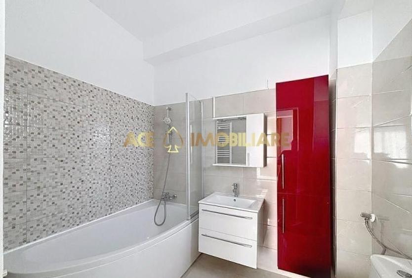 Apartament cu 3 camere decomandat, mobilat în Păcii
