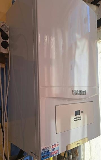 Apartament cu 2 camere decomandat, mobilat în Poarta 6