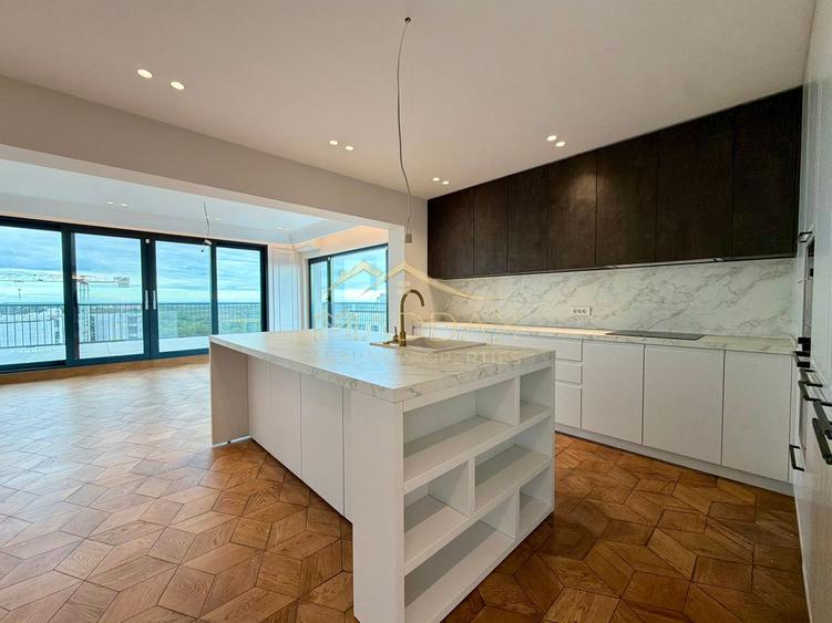 Apartament cu 4 camere decomandat în Străulești