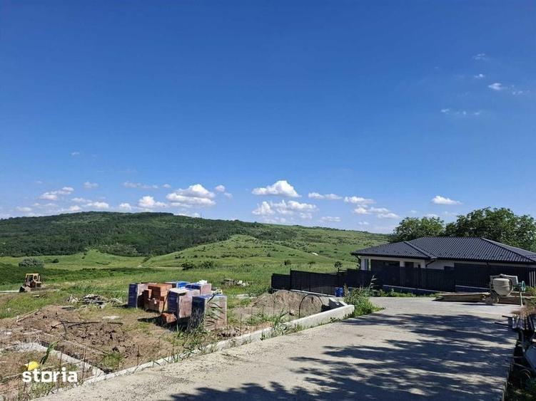 Teren de 603 mp, în Aroneanu